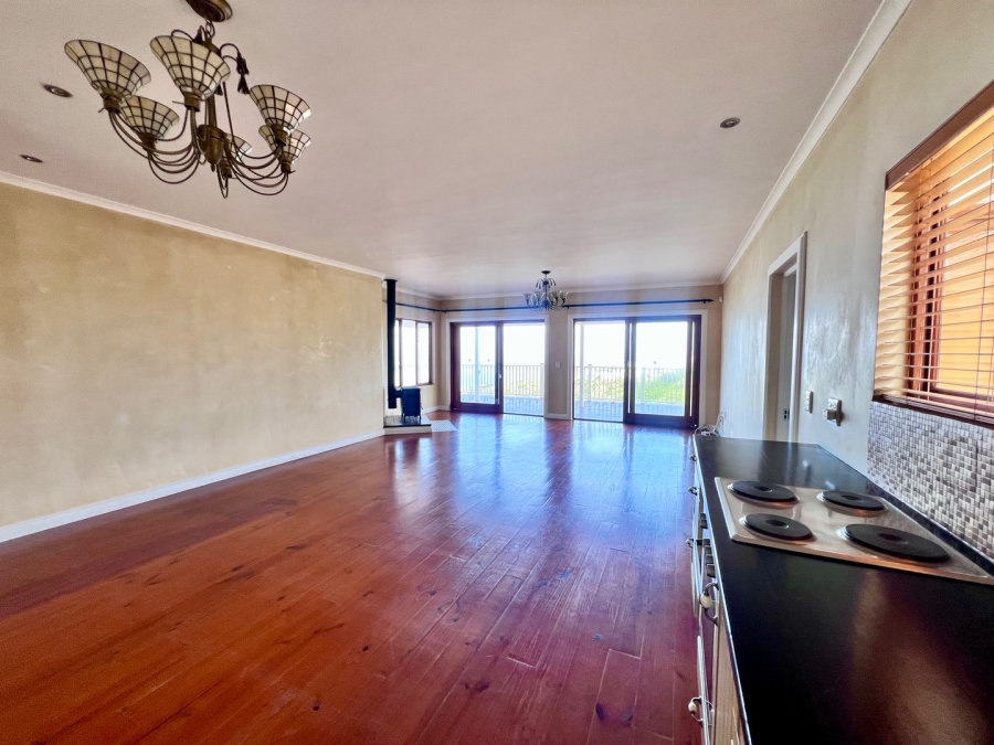 4 Bedroom Property for Sale in Herolds Bay Western Cape